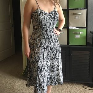 Forever 21 Black and White Leaf Print Dress - S